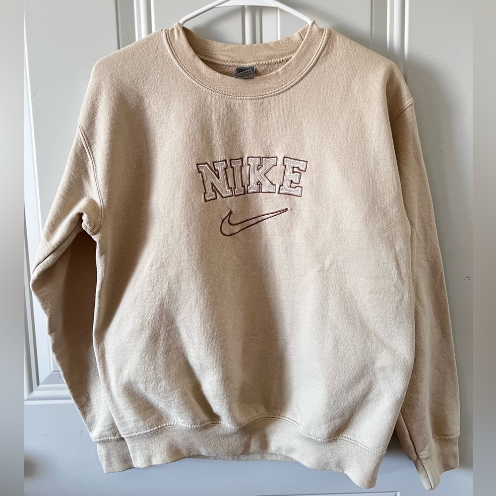 Gildan Heavy Blend Beige Sweatshirt